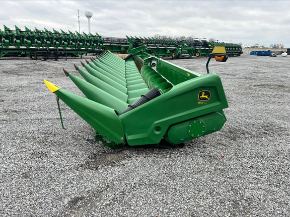 Image of John Deere C16R equipment image 1
