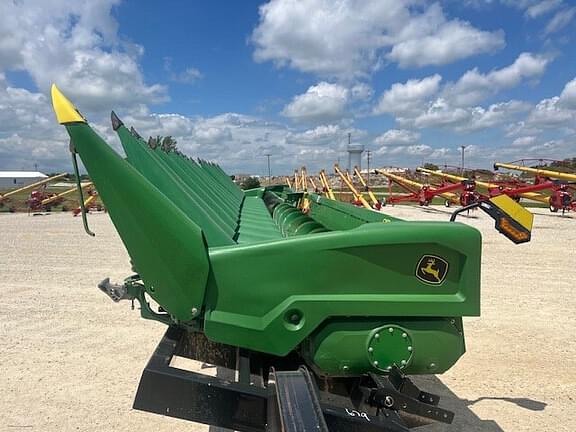Image of John Deere C16R equipment image 1