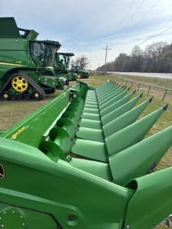 Image of John Deere C16R equipment image 2