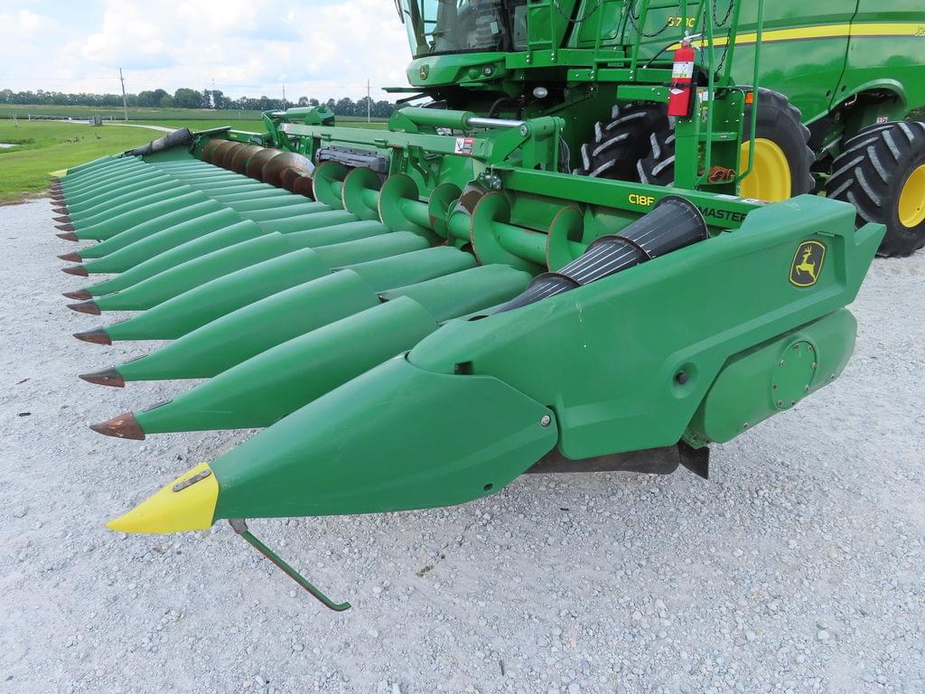 Image of John Deere C18F Primary image