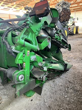 Image of John Deere C18F equipment image 1