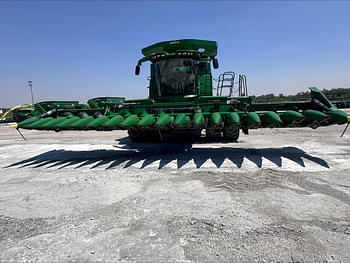 2023 John Deere C18F Equipment Image0