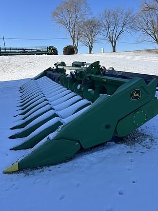 Image of John Deere C18F equipment image 1