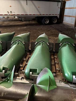 Image of John Deere C18F Image 1