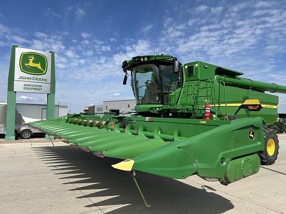 Image of John Deere C18R Primary image