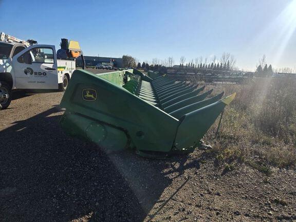 Image of John Deere C18R equipment image 3