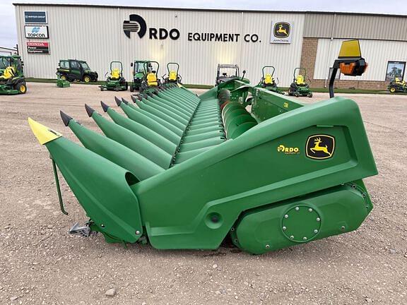 Image of John Deere C18R equipment image 3