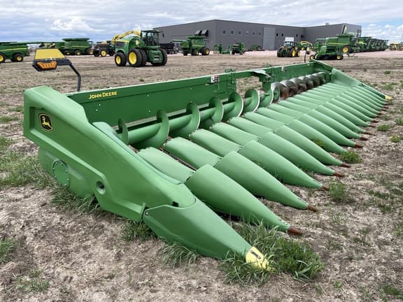 Image of John Deere C18R Image 1