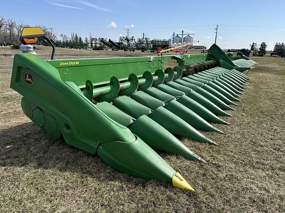 Image of John Deere C18R Primary image