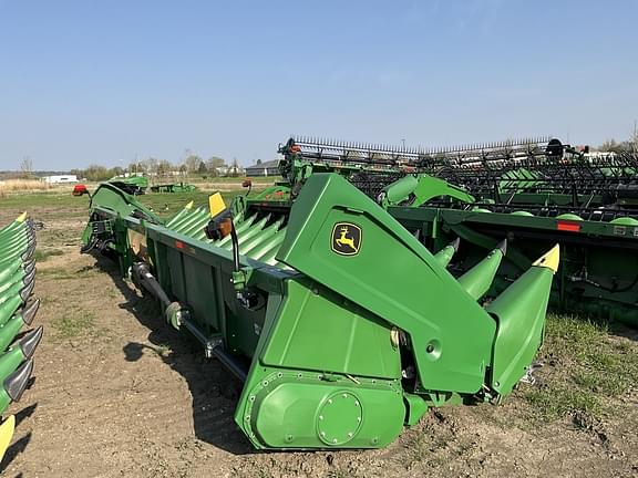 Image of John Deere C18R equipment image 2