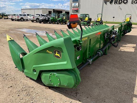 Image of John Deere C18R equipment image 4