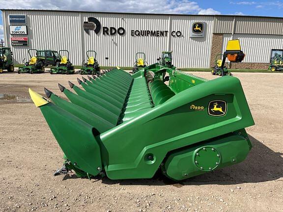 Image of John Deere C18R equipment image 3