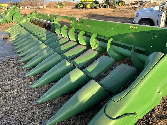 Image of John Deere C18R equipment image 3