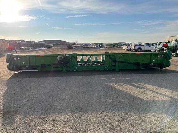 Image of John Deere C18R equipment image 4