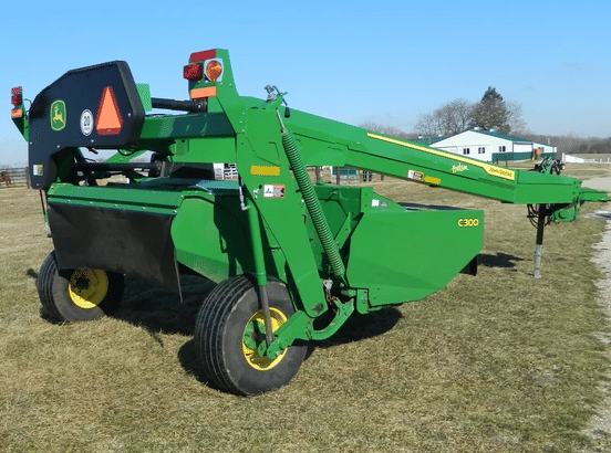 Image of John Deere C300 equipment image 1