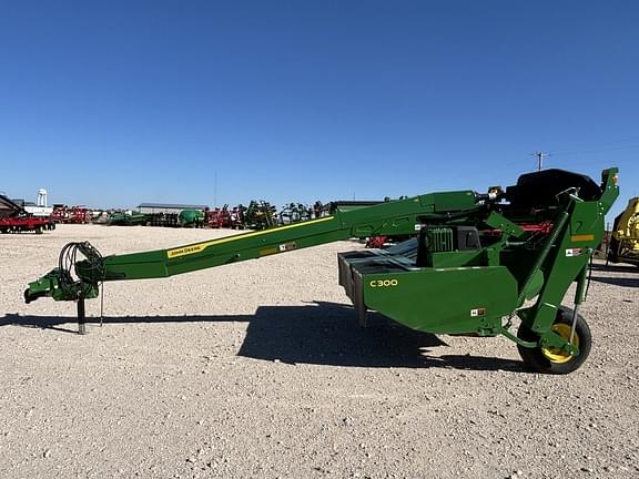 Image of John Deere C300 equipment image 1