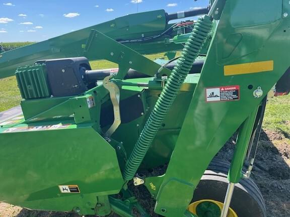 Image of John Deere C400 equipment image 3