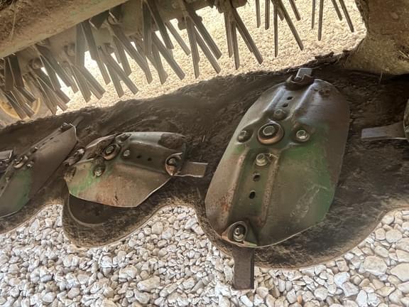 Image of John Deere C400 equipment image 3