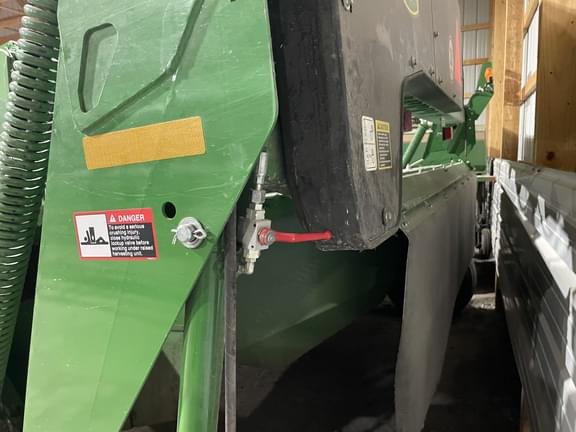 Image of John Deere C400 equipment image 4