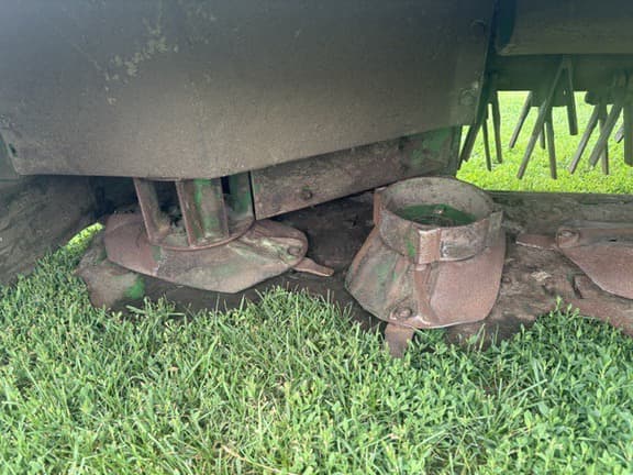 Image of John Deere C450 equipment image 2