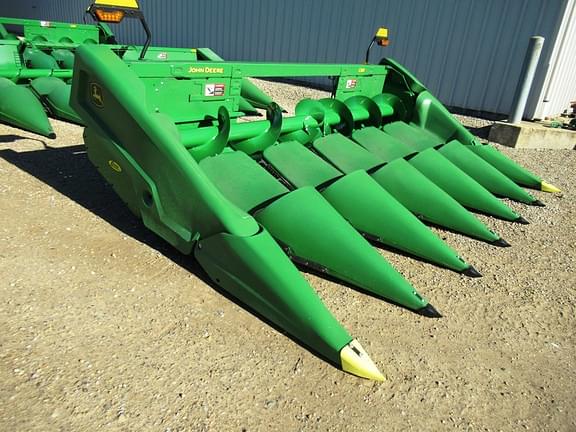 Image of John Deere C6R Primary image