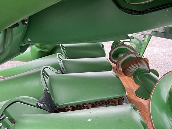 Image of John Deere C8F equipment image 3