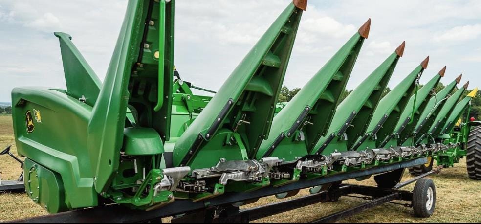 2023 John Deere C8F Equipment Image0