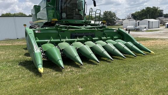 Image of John Deere C8F equipment image 3