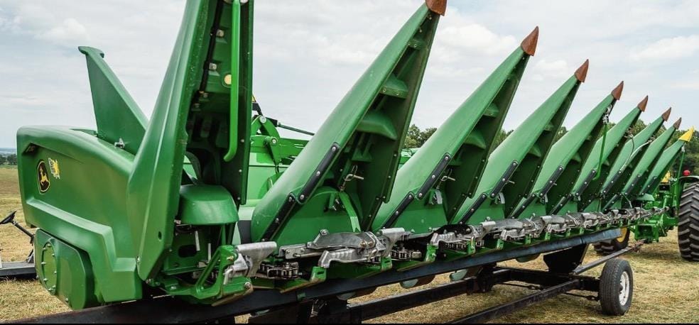 2023 John Deere C8F Equipment Image0