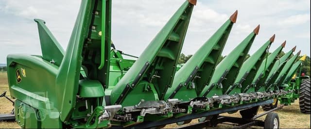 Image of John Deere C8F equipment image 1