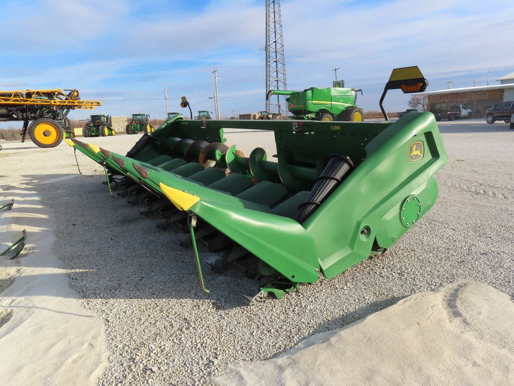 Image of John Deere C8R Primary image