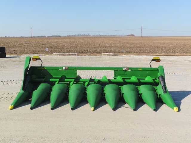 Image of John Deere C8R equipment image 1