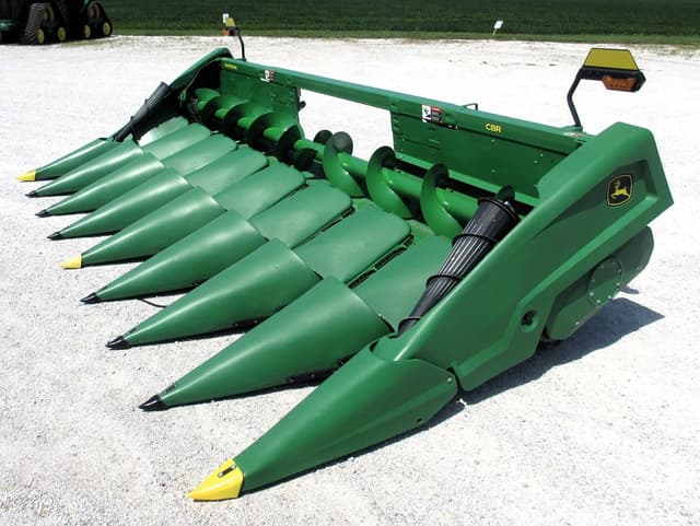 Image of John Deere C8R equipment image 2