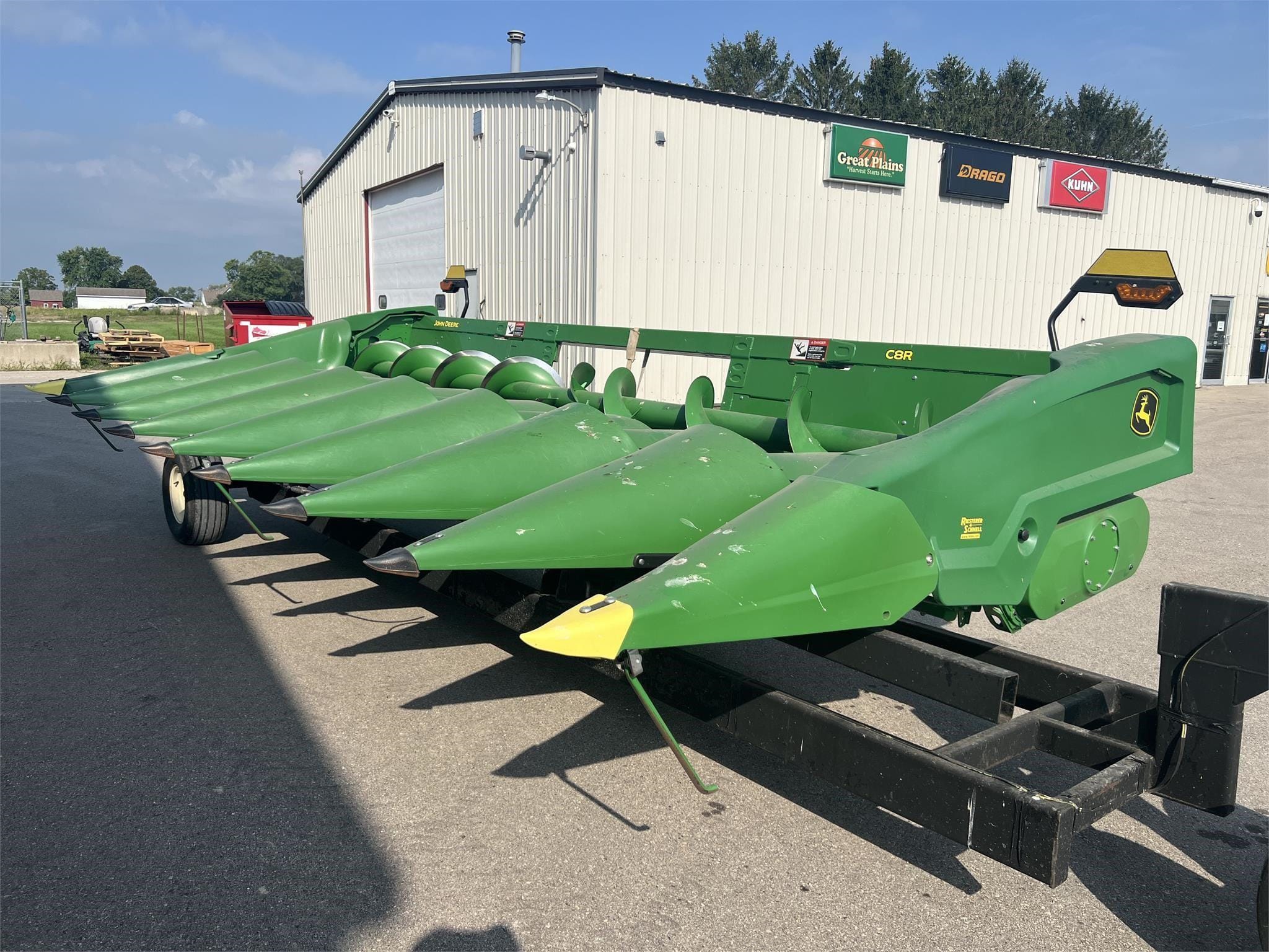 2023 John Deere C8R Equipment Image0