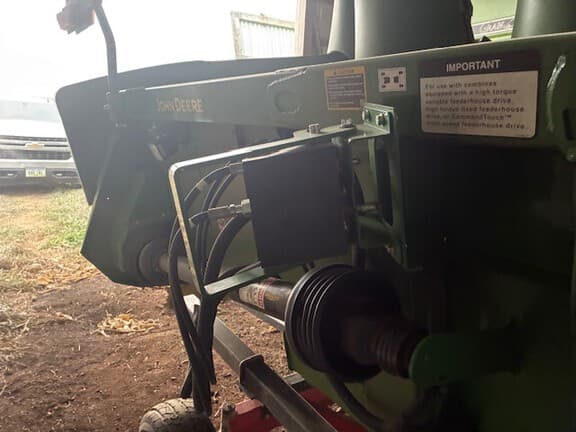 Image of John Deere C8R equipment image 1