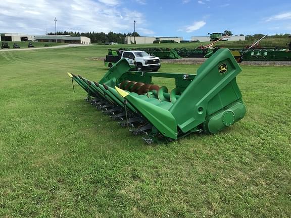 Image of John Deere C8R equipment image 1