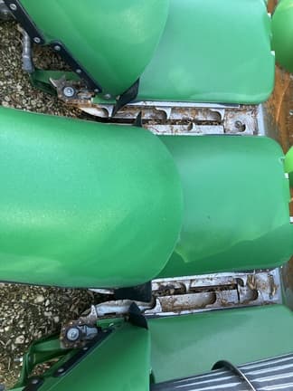 Image of John Deere C8R equipment image 4