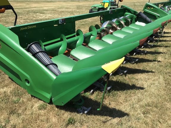 Main image John Deere C8R