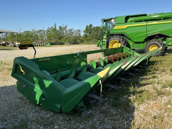 Image of John Deere C8R Primary image