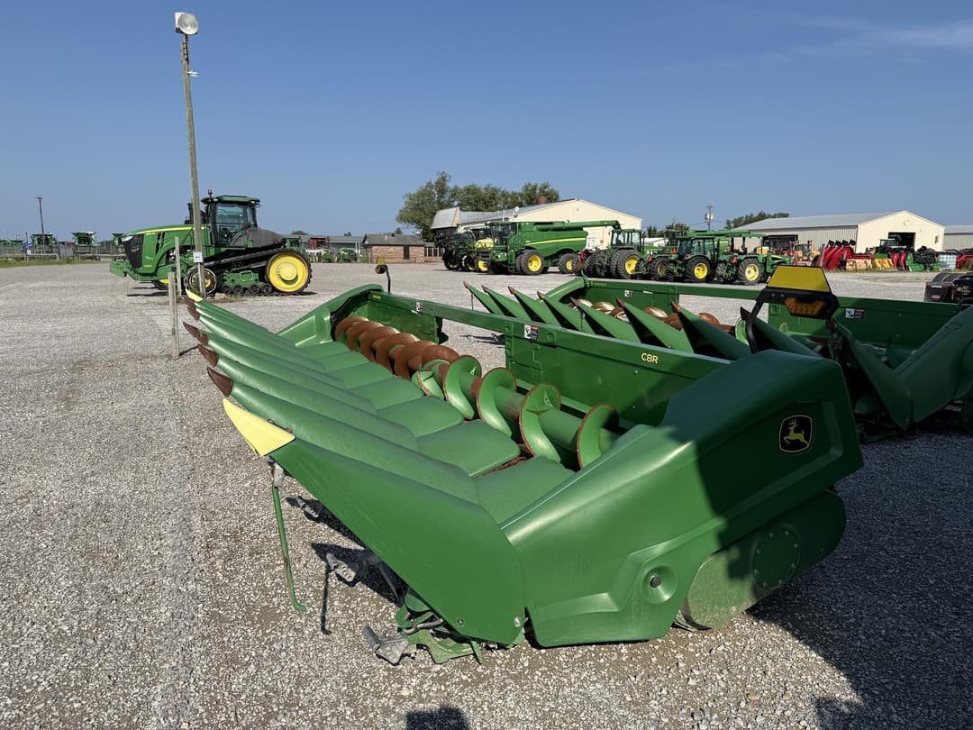 Image of John Deere C8R Primary image