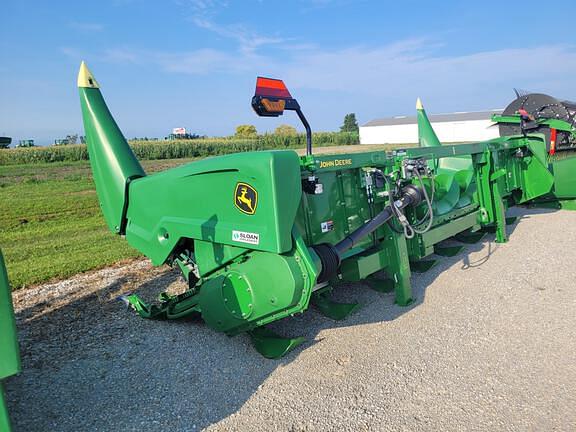 Image of John Deere C8R Primary image