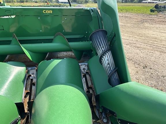 Image of John Deere C8R equipment image 3