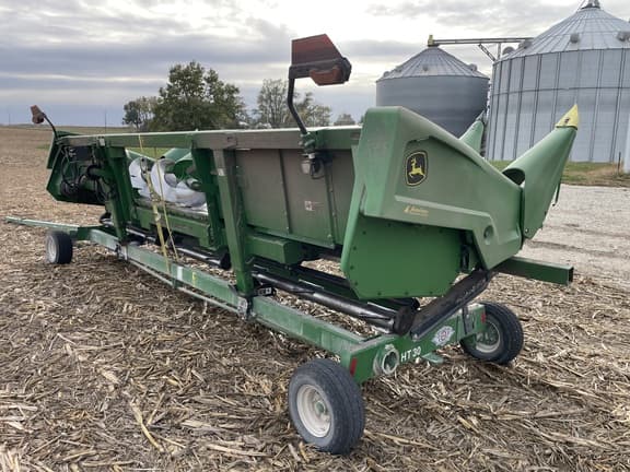 Image of John Deere C8R equipment image 4