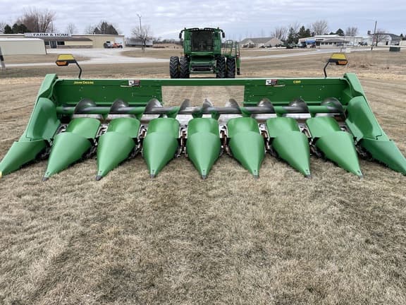 Image of John Deere C8R equipment image 1