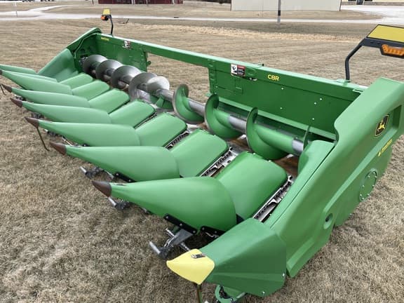 Image of John Deere C8R equipment image 3