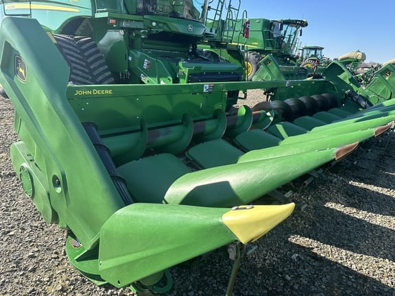 2023 John Deere C8R Equipment Image0