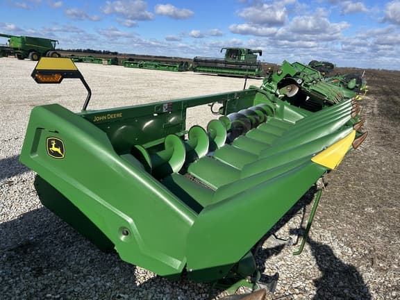 Image of John Deere C8R Primary image