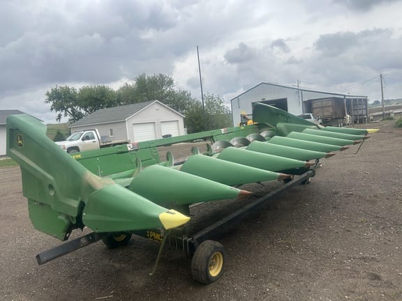 Main image John Deere C8R