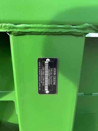 Image of John Deere C8R equipment image 4