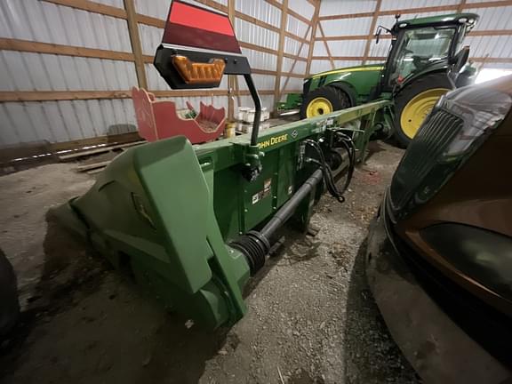 Image of John Deere C8R equipment image 4